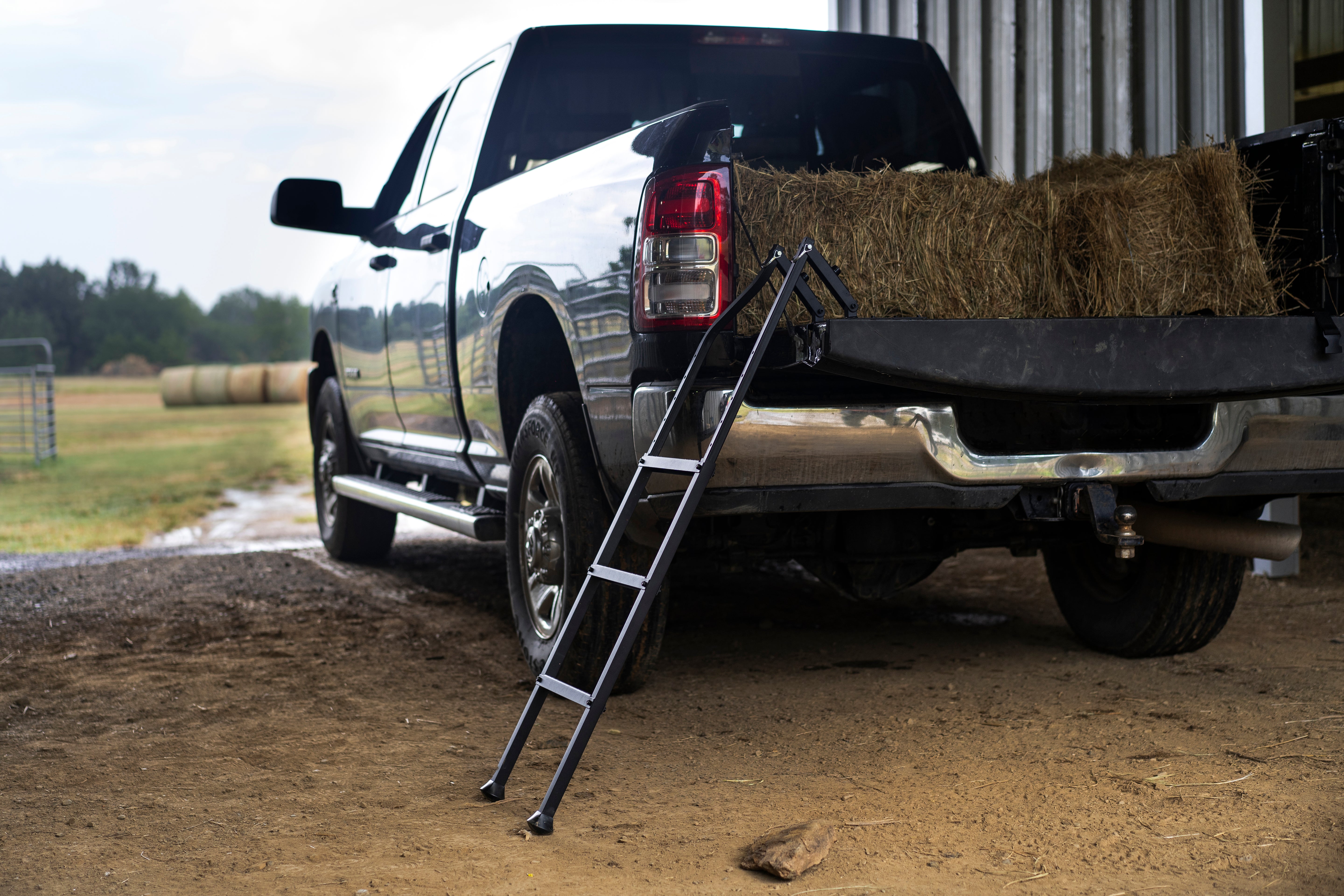 5-140 Tailgate Ladder XL