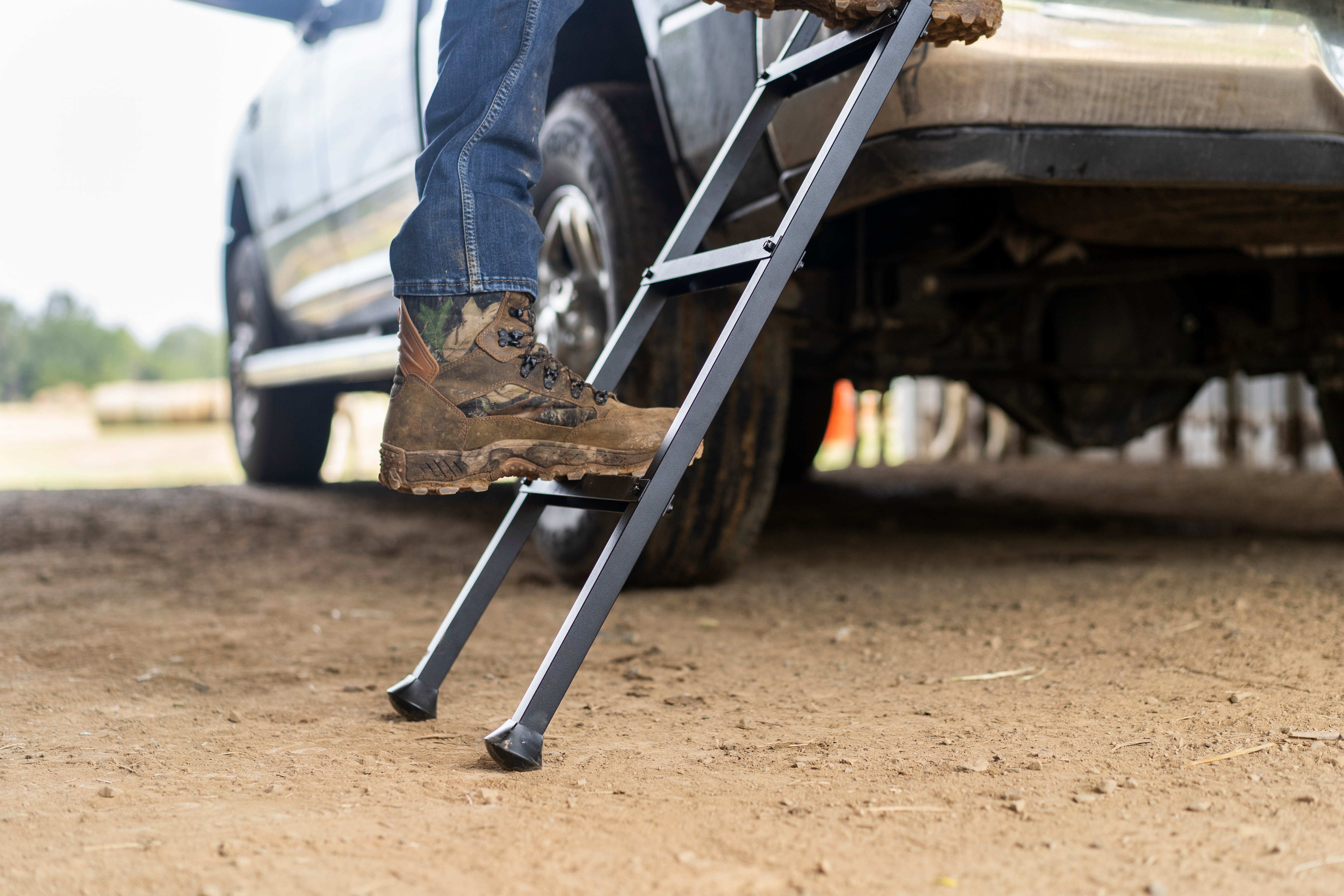 5-140 Tailgate Ladder XL