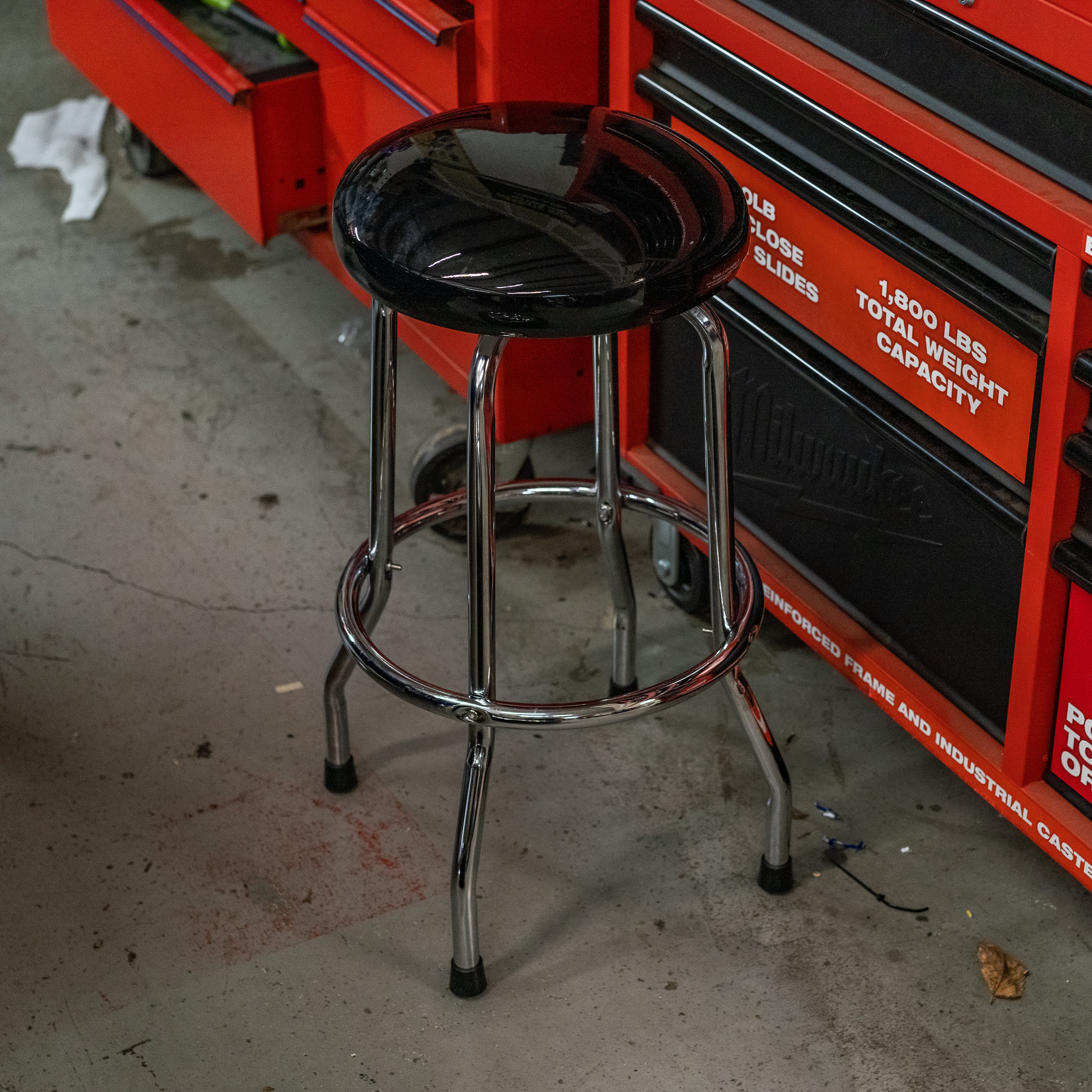 Traxion Counter Swivel Stool