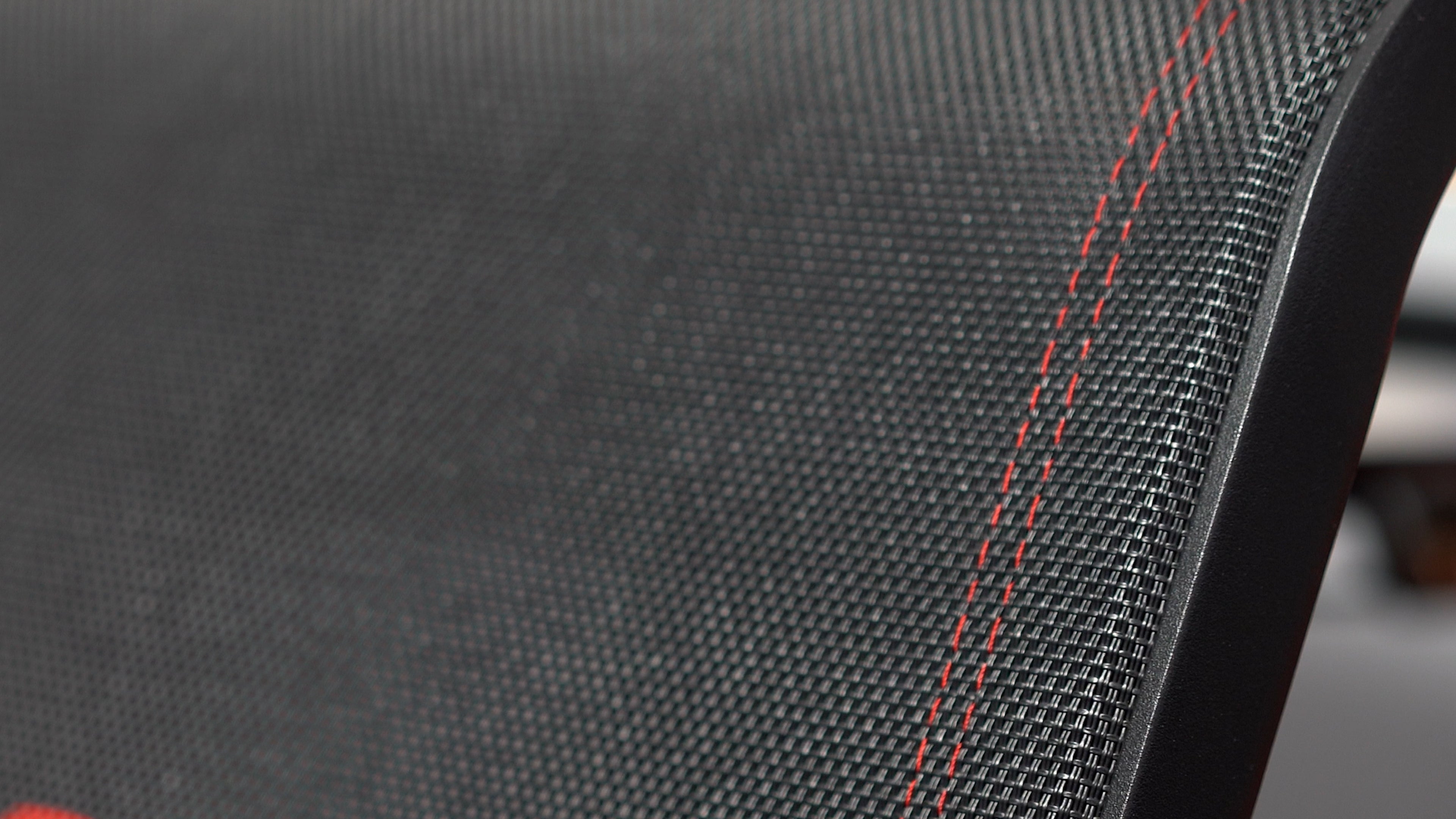 Original Traxion ProGear Mesh Flex Roll Seat