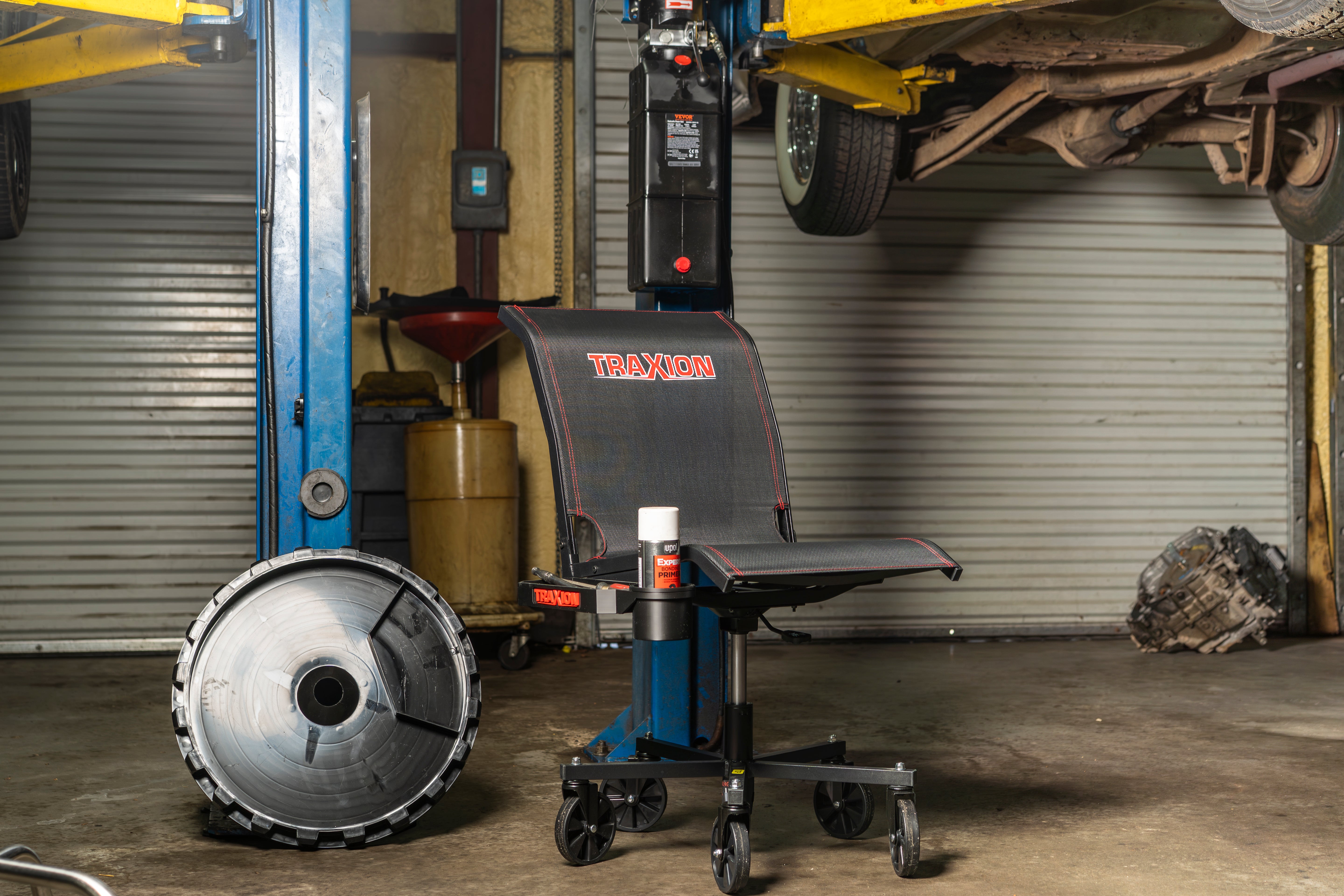 Original Traxion ProGear Mesh Flex Roll Seat NOW includes 1 of the NEW 2-581 Accessory Tool Tray with Cupholder