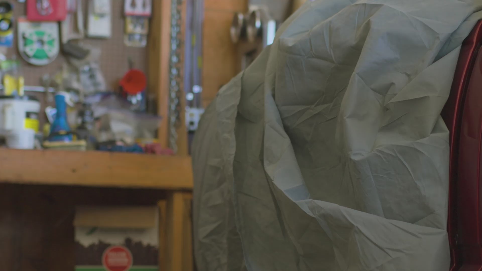 Original Traxion ProGear Mesh Flex Roll Seat NOW includes 1 of the NEW 2-581 Accessory Tool Tray with Cupholder